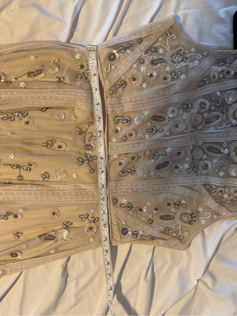 Ladies Embellished Tulle Party Dress - Blush…says size 10 but fits more like 8 - Picture 11 of 11